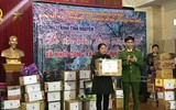 Những người lính cứu hỏa mang hơi ấm đến vùng cao
