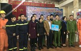Những người lính cứu hỏa mang hơi ấm đến vùng cao