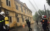 Cứu nạn người mắc kẹt trong đám cháy ngôi nhà tại 28B Điện Biên Phủ