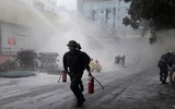 Hàng trăm công nhân tham gia diễn tập cứu nạn, cứu hộ đám cháy tại kho xưởng