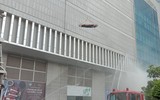 Hàng trăm nhân viên, cư dân tham gia diễn tập vụ cháy giả định