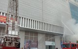 Hàng trăm nhân viên, cư dân tham gia diễn tập vụ cháy giả định