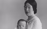 Những bức ảnh hiếm hoi về cuộc đời Nhật hoàng Akihito