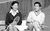 Những bức ảnh hiếm hoi về cuộc đời Nhật hoàng Akihito