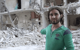Giữa cảnh loạn lạc, trẻ em ở Idlib, Syria vượt bom đạn đến trường