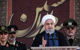 [Ảnh] Diễu binh hoành tráng ở Tehran, Tổng thống Iran lạnh lùng cảnh báo phương Tây