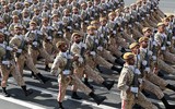 [Ảnh] Diễu binh hoành tráng ở Tehran, Tổng thống Iran lạnh lùng cảnh báo phương Tây