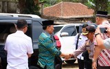 [Ảnh] Toàn cảnh vụ Bộ trưởng An ninh Indonesia bị nghi phạm theo IS tấn công bằng dao