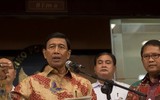 [Ảnh] Toàn cảnh vụ Bộ trưởng An ninh Indonesia bị nghi phạm theo IS tấn công bằng dao
