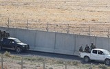 Quân đội Syria hợp lực với người Kurd, Thổ Nhĩ Kỳ tấn công xe chở người nước ngoài