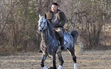 KCNA bất ngờ tung bộ ảnh ông Kim Jong-un cưỡi bạch mã trên những ngọn núi phủ đầy tuyết