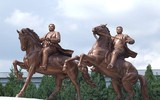 KCNA bất ngờ tung bộ ảnh ông Kim Jong-un cưỡi bạch mã trên những ngọn núi phủ đầy tuyết