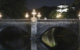 [Ảnh] Nhật hoàng và Hoàng hậu ngồi xe diễu hành trên đường phố Tokyo