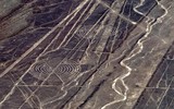 Hơn 140 hình vẽ bí ẩn trên cát ở Peru gửi thông điệp gì của người xưa?