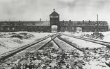 Nghẹn lòng những hình ảnh về Auschwitz - trại diệt chủng khét tiếng nhất được giải phóng 75 năm trước