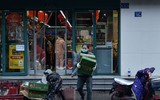 Cảnh người dân Vũ Hán đi chợ, mua sắm thời đại dịch