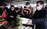 Cảnh người dân Vũ Hán đi chợ, mua sắm thời đại dịch