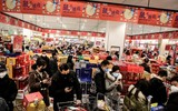 Cảnh người dân Vũ Hán đi chợ, mua sắm thời đại dịch