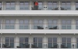 Người dân Hồng Kông đổ xô đi mua đồ tích trữ trước quy định cách ly mới