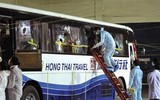 Kẻ bắt cóc 30 con tin ở Philippines ra hàng sau 9 tiếng gây náo loạn