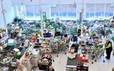 [Ảnh] Ngày cuối tuần đầy hoảng loạn vì Covid-19 ở nước Anh