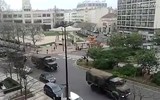 Dân Pháp ra khỏi nhà phải viết tờ khai