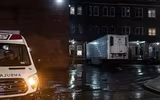Hãi hùng cảnh hàng dài xe đông lạnh chờ chở thi thể từ các bệnh viện New York