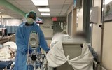 Hãi hùng cảnh hàng dài xe đông lạnh chờ chở thi thể từ các bệnh viện New York