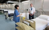 Nghịch lý ở Anh: Số ca tử vong cao nhất châu Âu nhưng bệnh viện dã chiến thì bỏ không lãng phí