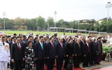 Lãnh đạo Đảng, Nhà nước đặt vòng hoa, vào lăng viếng Chủ tịch Hồ Chí Minh