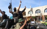 [Ảnh] Hàng trăm lính đánh thuê Nga rời trận địa Tripoli, cuộc chiến ở Libya sắp tới hồi kết?
