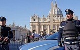 [Ảnh] Cảnh sát Italia 