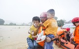 [Ảnh] Chưa hết đợt dịch Covid-19 thứ hai, Trung Quốc lại ứng phó với lũ lụt lịch sử