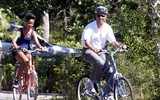 Thu nhập tăng 30 lần kể từ khi bước vào Nhà Trắng, gia đình Obama tiêu tiền như thế nào?
