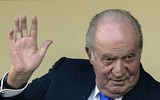 [Ảnh] Bị điều tra bê bối tài chính, cựu quốc vương Tây Ban Nha Juan Carlos đột ngột bỏ đi