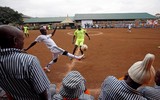 [ẢNH] Tù nhân Kenya cũng tham gia đá giải World Cup 2018?