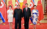 [ẢNH] Vợ ông Kim Jong-un thậm chí còn đẹp hơn lần đầu thăm Trung Quốc, dù vẻ mặt đượm buồn