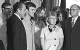 [ẢNH] Ngoài John McCain, còn những cựu binh Mỹ nào nổi tiếng sau chiến tranh Việt Nam?