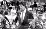 [ẢNH] Ngoài John McCain, còn những cựu binh Mỹ nào nổi tiếng sau chiến tranh Việt Nam?