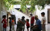 [ẢNH] Tình cảnh khốn cùng của người dân Idlib trước giờ G chết chóc