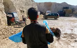 [ẢNH] Tình cảnh khốn cùng của người dân Idlib trước giờ G chết chóc
