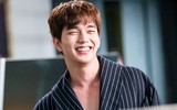 [ẢNH] Những mỹ nam Hàn có đôi môi sexy nhất hành tinh khiến fan nữ chỉ lăm le muốn… cắn