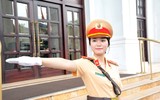 Những bóng hồng Cảnh sát được huy động phục vụ bên lề APEC