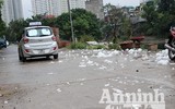 Kỳ lạ dòng sông Nhuệ biến thành 