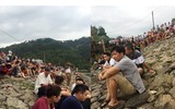 Công an huyện Sóc Sơn thâu đêm tìm kiếm 2 