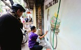 Khu tập thể cũ Hà Nội bất ngờ 'biến thành' làng trồng húng Láng nức tiếng một thời