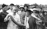 [ẢNH] Sống trong không khí thi đua ái quốc sôi nổi thời kháng chiến
