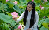 [ẢNH] Đầm sen Suối Yến, chùa Hương hút khách bất chấp những ngày nắng hạ