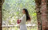 [ẢNH] Tìm lại vẻ đẹp xưa cũ bên những bức hình thiếu nữ và sen
