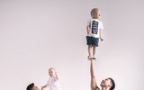Những hình ảnh không thể ngọt ngào hơn về gia đình nhỏ của Quốc Cơ, Quốc Nghiệp